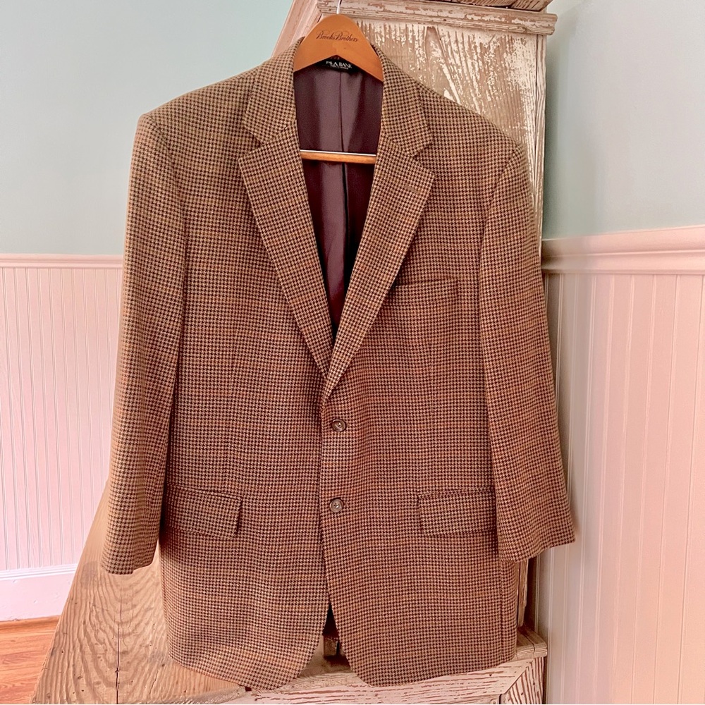 Jos A Bank Houndstooth Blazer Size 44R